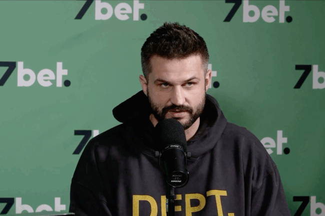 Kleiza 3